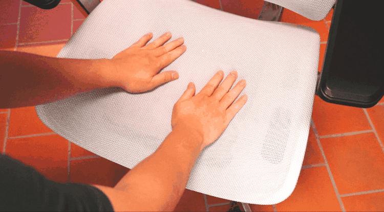 人体工学椅怎么选？不选贵的，只选对的：达宝利摩登Modern评测