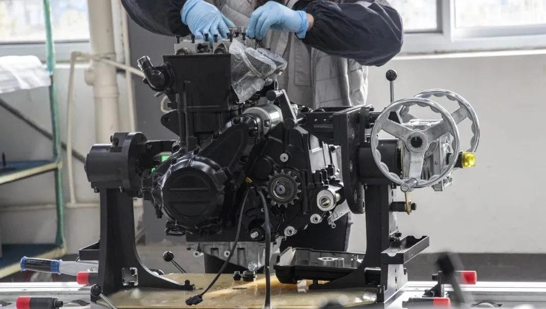 杰迪750跑车测评,杰迪750展车