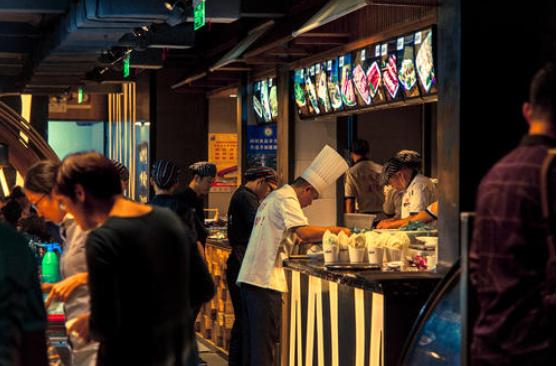 鐤儏杩囧悗缁忔祹濡備綍鍙嶅脊,鐤儏鍚庣粡娴庡ぇ鍙嶅脊