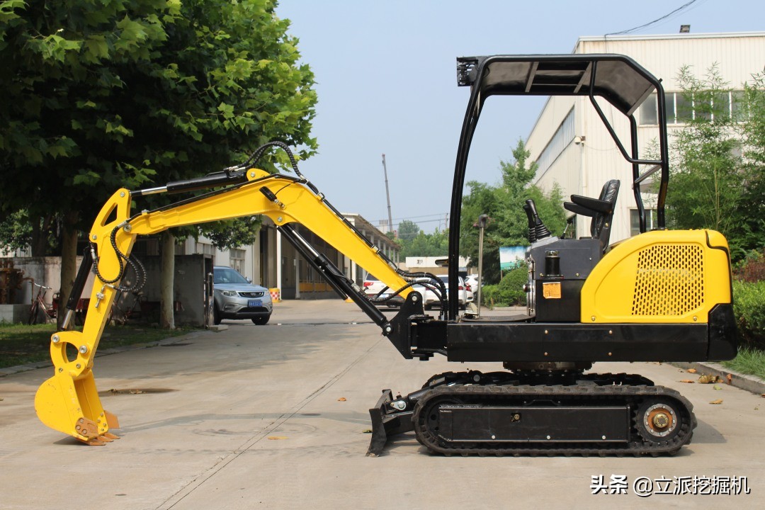 国内挖掘机市场现状,挖掘机租赁现在为什么这么难做