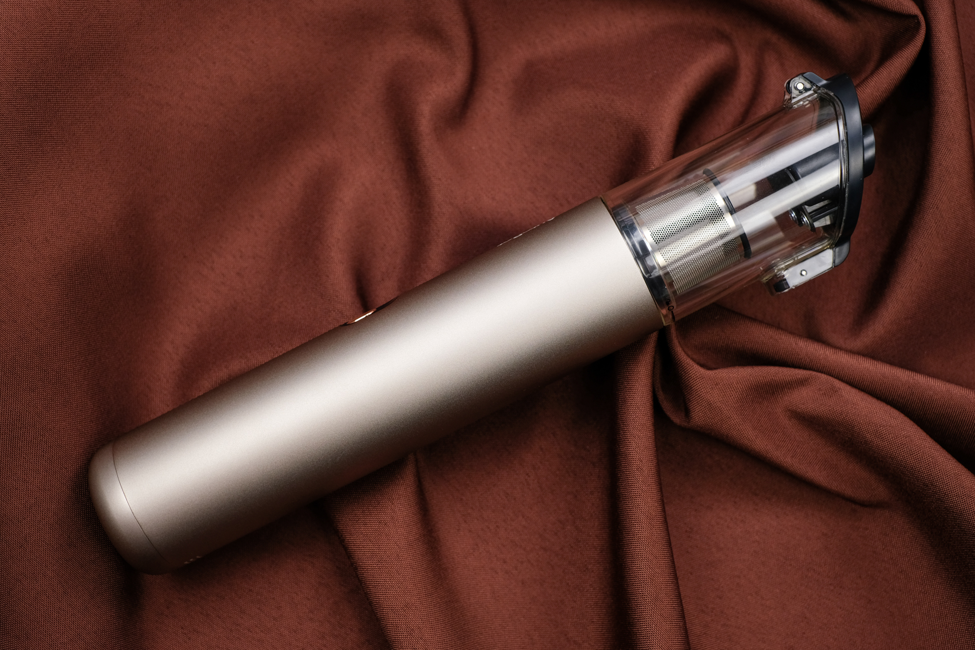 迷你小身材,迷你轻携无线吸尘器