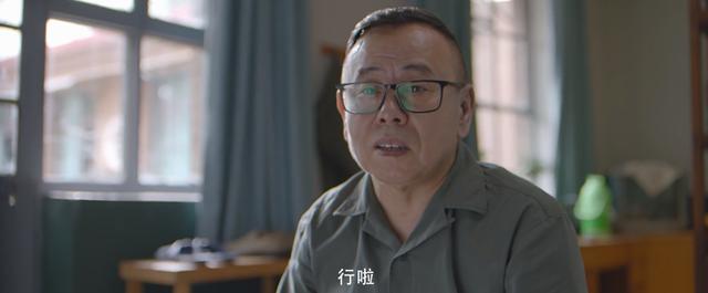 潘长江《疯狂老爹》，模仿周星驰《少林足球》，首日票房不足百万
