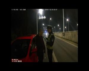 惊!酒精吹气值竟达300多,将同学会变成“送别会”