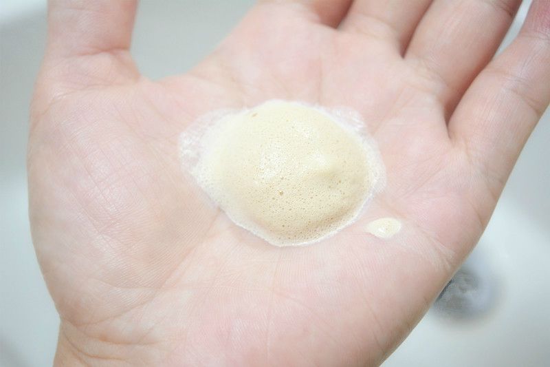 植村秀CC泡沫隔离液评测,打造零毛孔