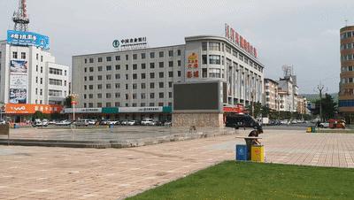 长白山是不是又叫白山了,长白山和白山是一个地方吗