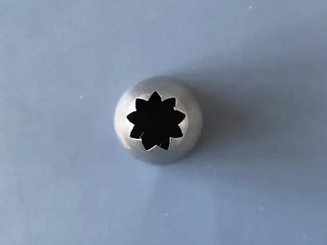 没有裱花袋裱花嘴泡芙奶油怎么挤,奶油裱花嘴怎么自做