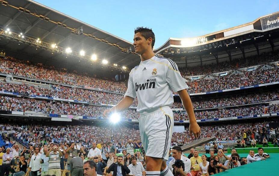 c罗9年在皇马的队友,c罗九年西甲十佳进球