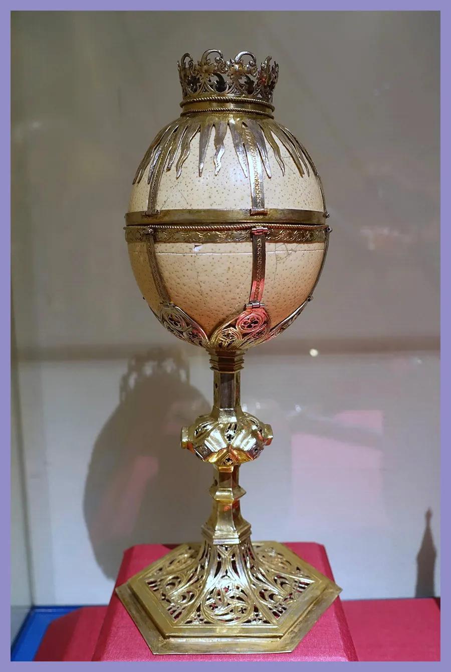 鸡蛋鸭蛋鹅蛋鸵鸟蛋哪个更有营养,鸡蛋鸭蛋鹅蛋鸵鸟蛋的大小对比