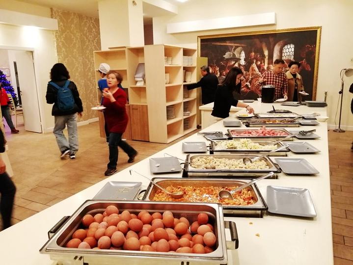 为何俄罗斯酒店的床都很小,俄罗斯晚上酒店