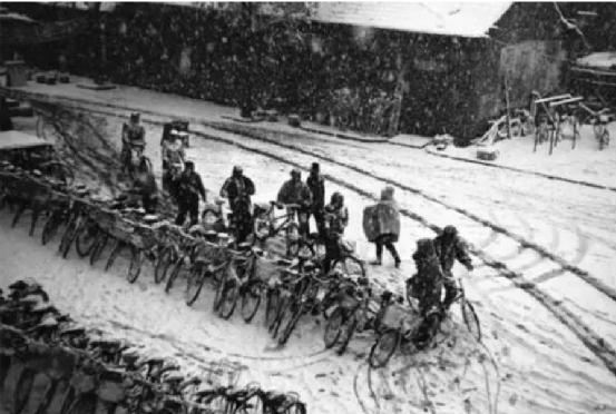 历史老照片1935年的辽宁沈阳,老照片镜头下1983年沈阳