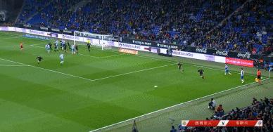 武磊立柱,武磊凌空原版视频