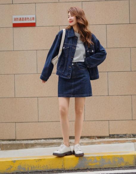 一衣多穿牛仔外套的n种搭配思路,牛仔外套怎么搭配这样穿准没错