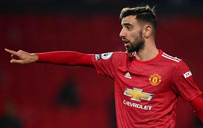 丁丁当选英超赛季最佳球员,英超十佳球中场