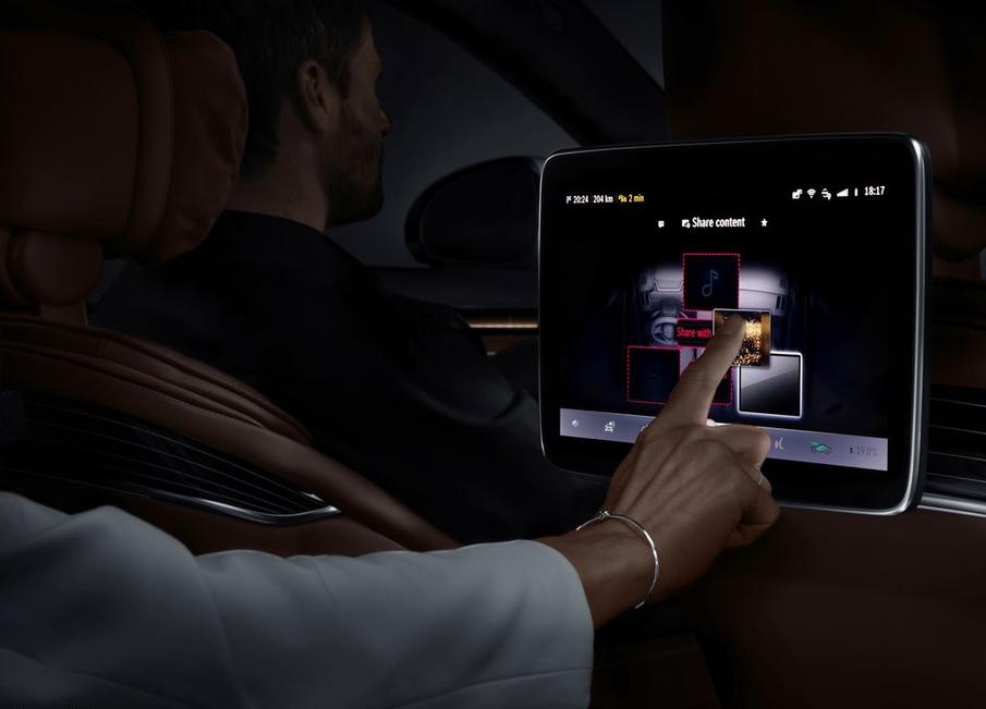 全新奔驰S级导购：89.98万的丐版很香，但我不建议你入手？