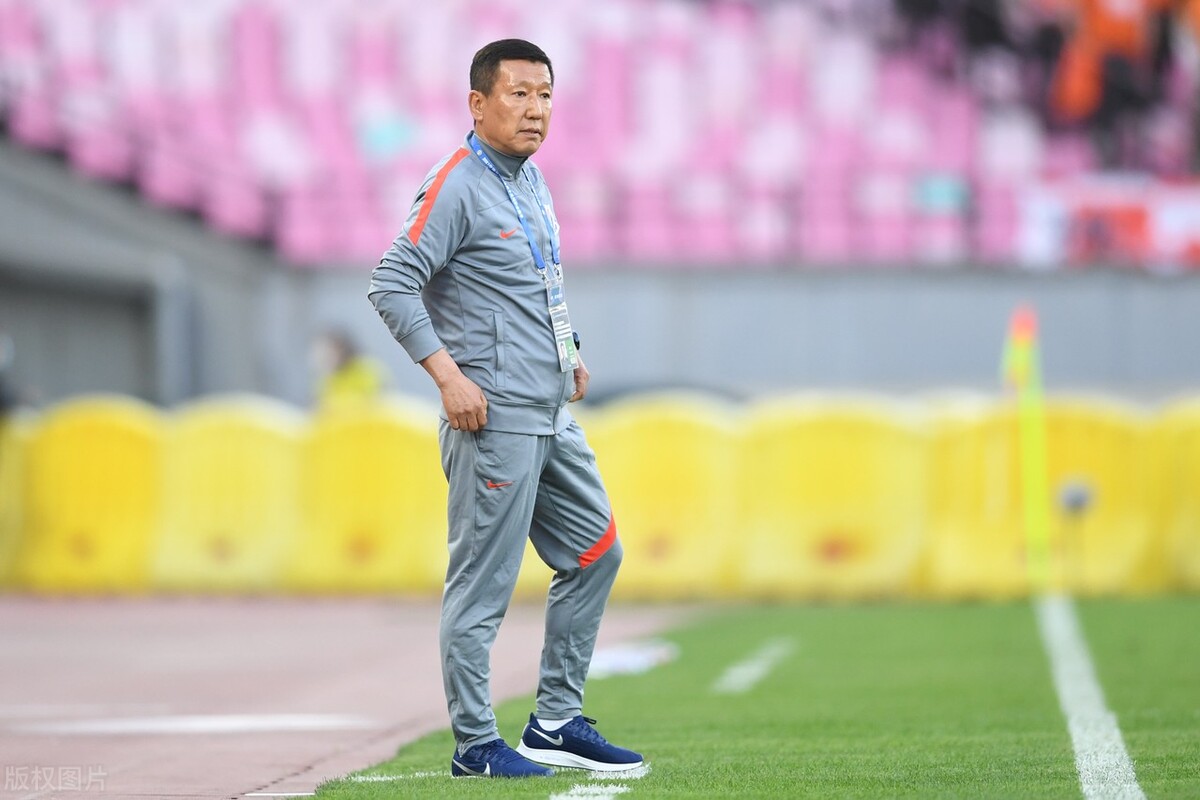 李铁评价申花8:1,李铁替高准翼出头