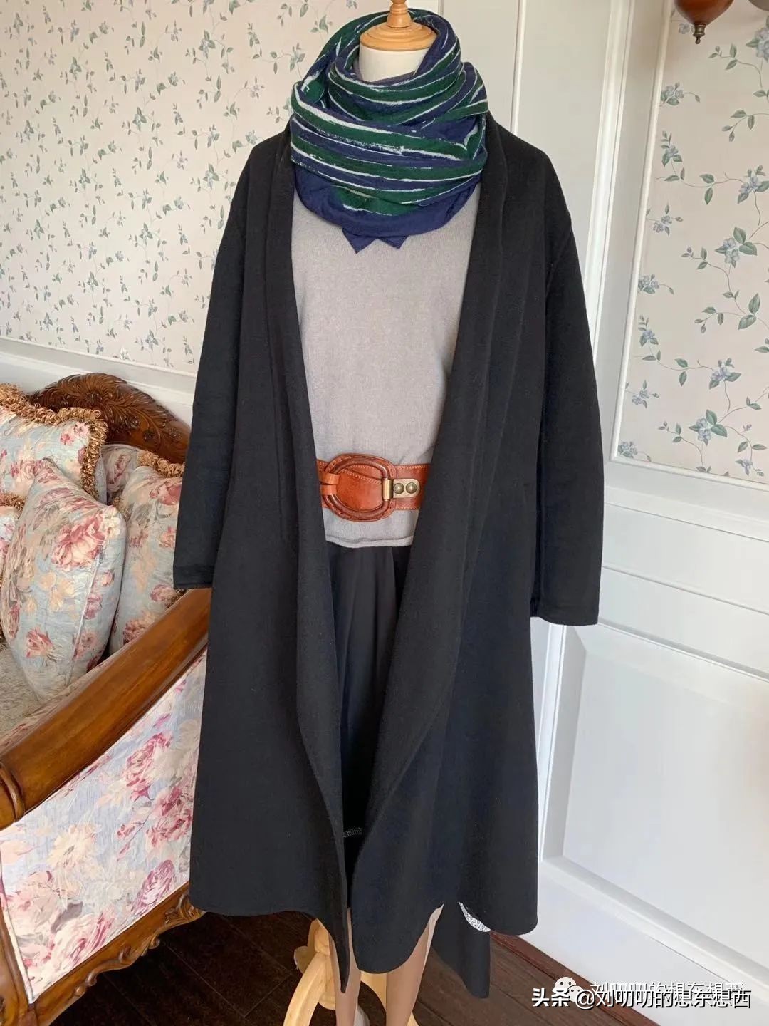 肩宽背厚120斤女生怎么穿显瘦,肩宽后背宽怎么穿显瘦