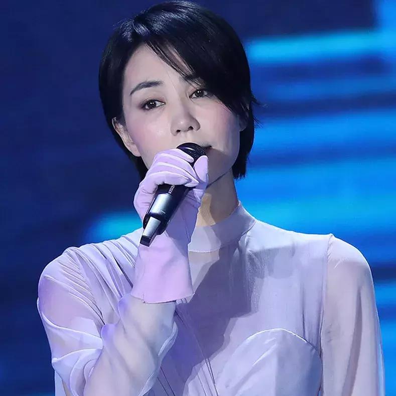 又到了一年手脱皮的季节了,又到了手干手裂的季节