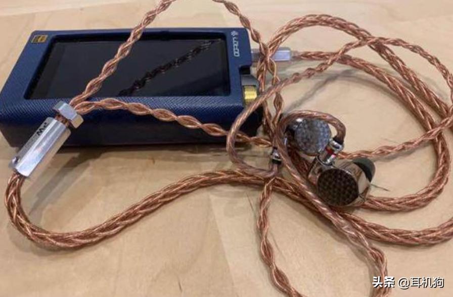 乐图墨菊值得入手吗,乐图菊花台旗舰播放器评测