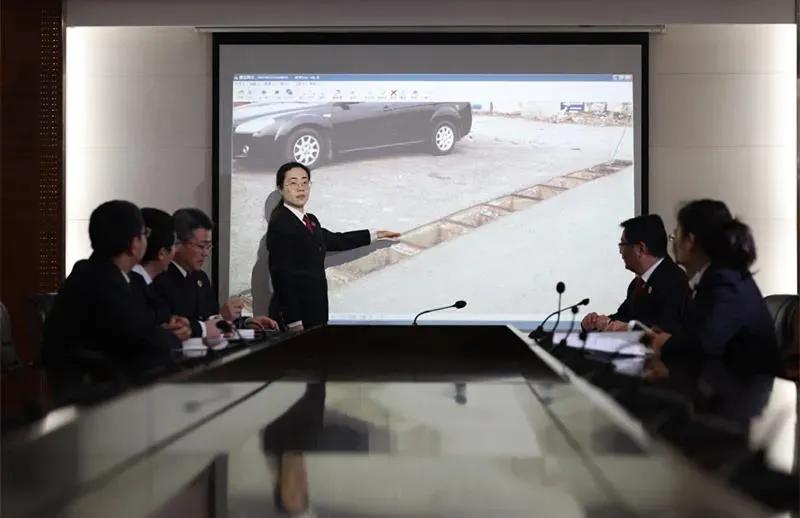 检察建议守护群众脚底下的安全,以案释法偷窨井盖可构成严重犯罪