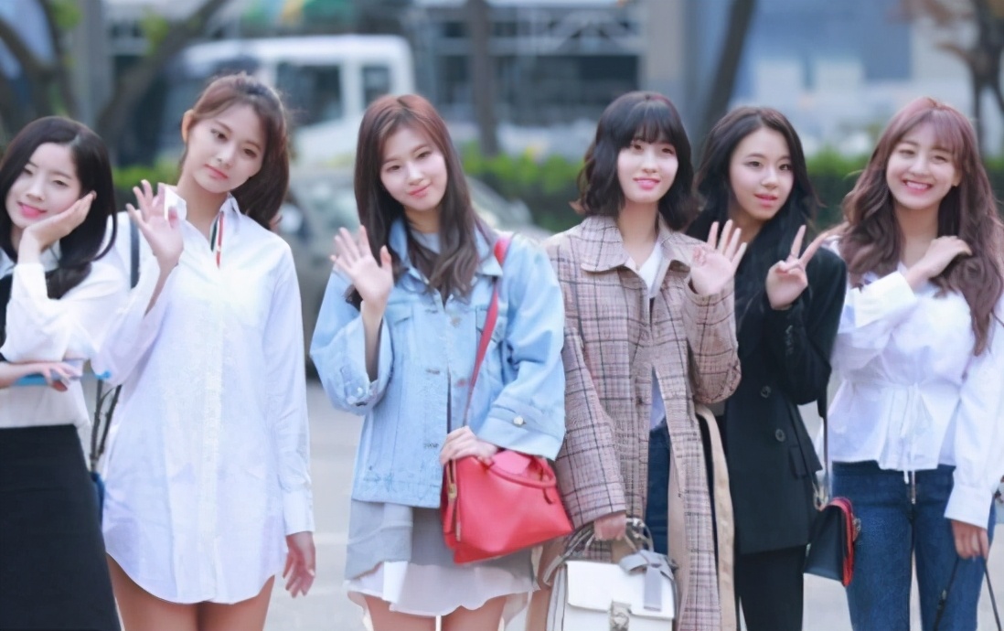 涓轰綍闊╁浗濂充汉閮芥効鎰忓珌鍒颁腑鍥芥潵,涓轰粈涔堥煩鍥藉コ鎬ф効鎰忔潵涓浗瀹氬眳