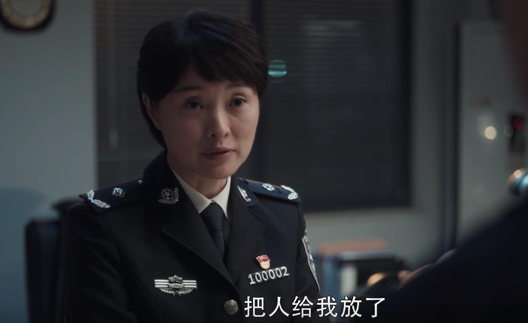 从张艺兴、吴越到王骏迪,《扫黑风暴》明明就是个红雷宇宙