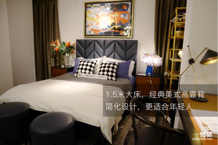 美式轻奢实木床主卧1.8米双人大床,美式实木床现代简约白色1.8米大床