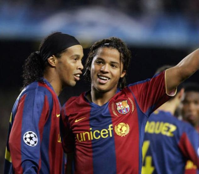 罗纳尔迪尼奥的天赋高吗,罗纳尔迪尼奥为什么没有球可踢