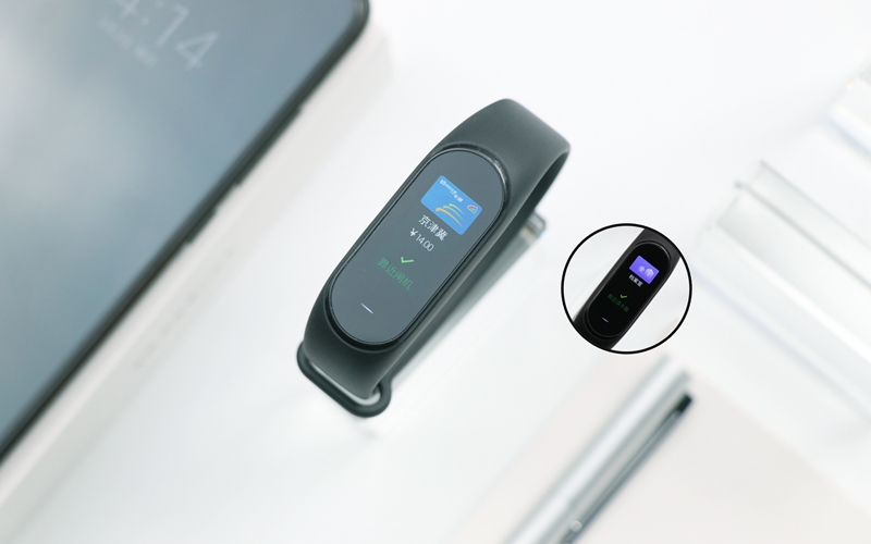 小米手环3的强劲对手，黑加手环彩屏+NFC，给我视觉享受