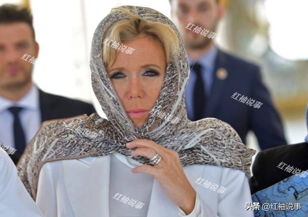 67岁布丽吉特马克龙,布丽吉特什么地方吸引了马克龙