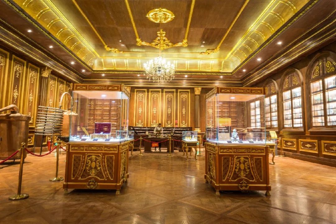 23位美妆达人溯源花之城 邂逅婕珞芙百年品牌魅力