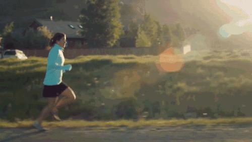 跑步后身体酸疼是什么原因,跑步大腿酸痛怎么快速缓解疼痛