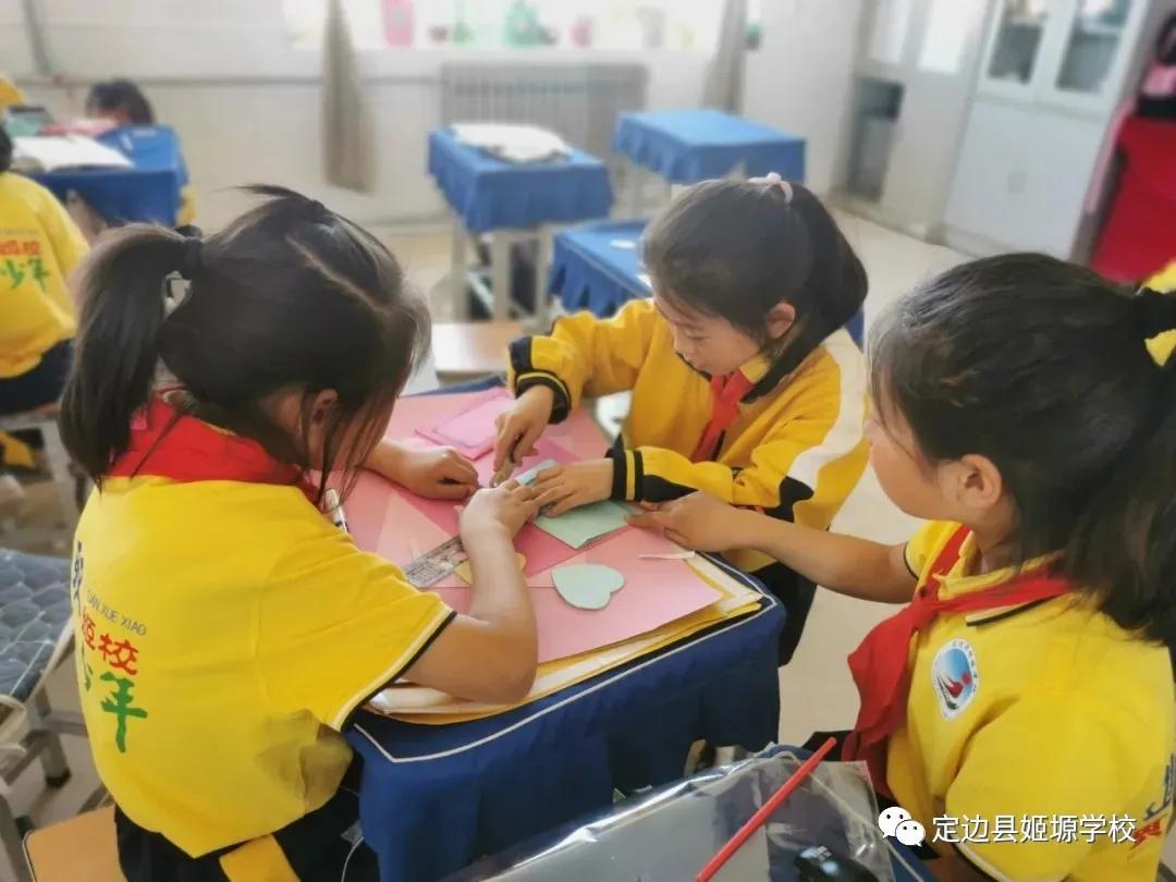 砥砺奋进谱华章不忘初心,砥砺初心奋勇前行谱新篇