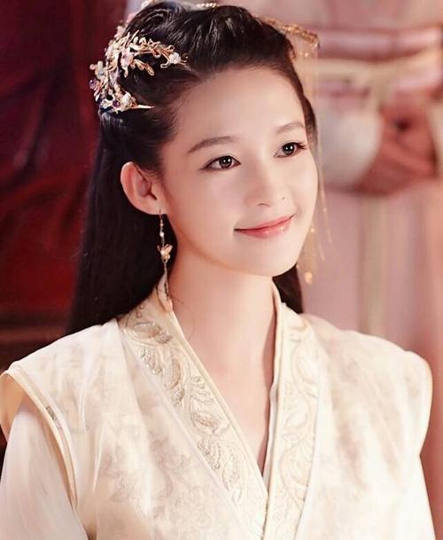 普通人想当明星应该从哪一步做起,如果真的想当明星那应该怎么做