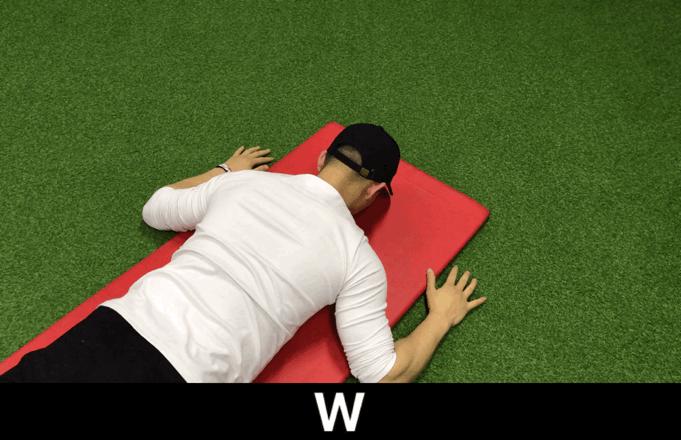 如何矫正驼背的正确方法,驼背怎么办五个动作帮你改正驼背