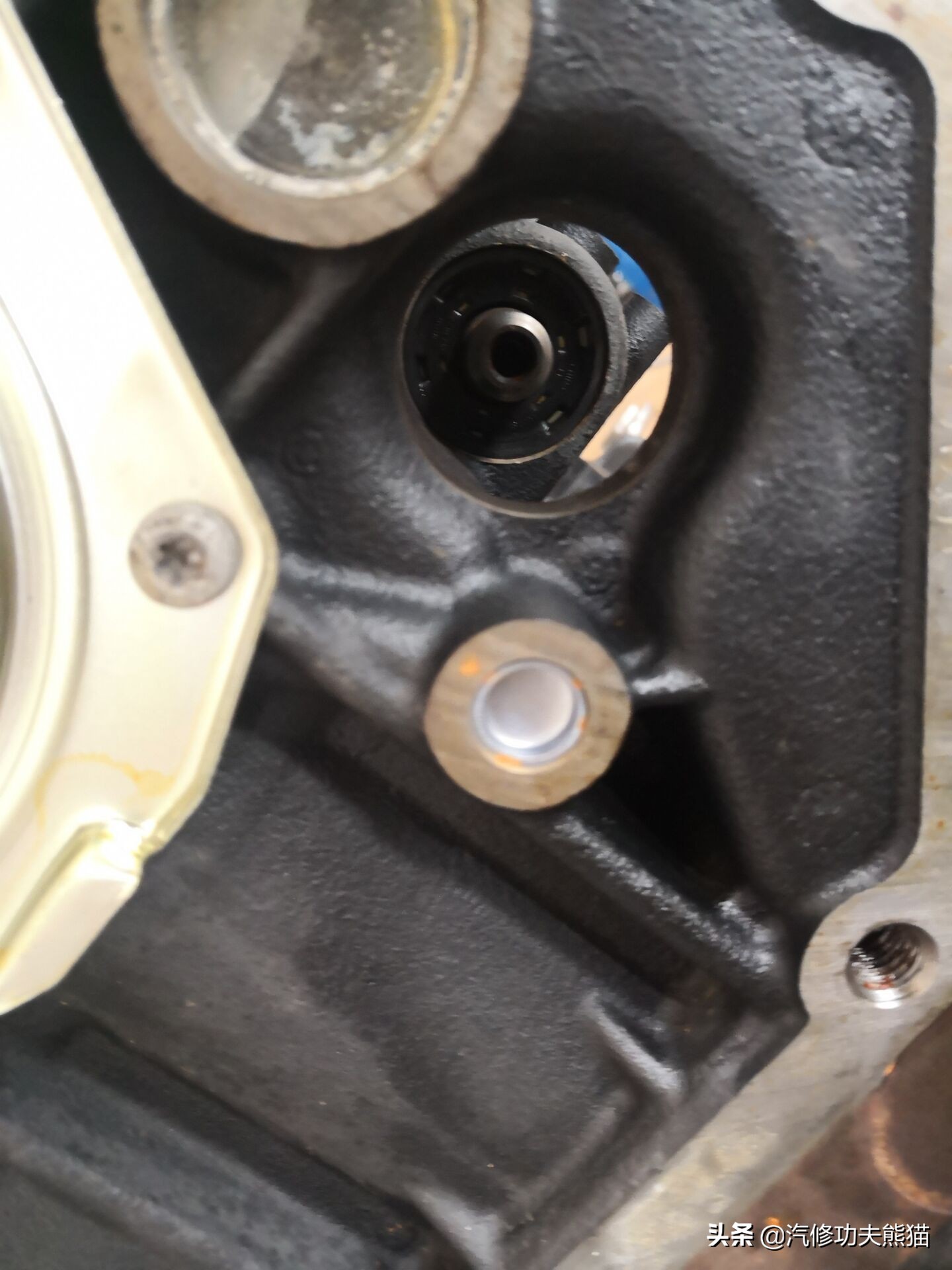 10年斯柯达明锐2.0的烧机油不,12年斯柯达明锐rs烧机油严重吗