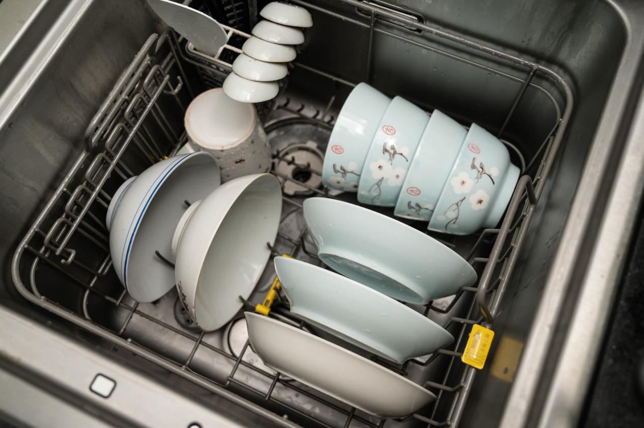 科技改变生活之洗衣机,科技改变生活家用清洁机器人