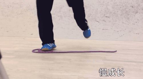 适合孩子家里室内锻炼的运动,适合三四岁儿童的室内体能运动