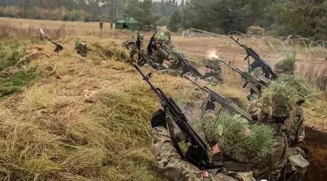 如何用枪打直升飞机,如何用枪打无人机