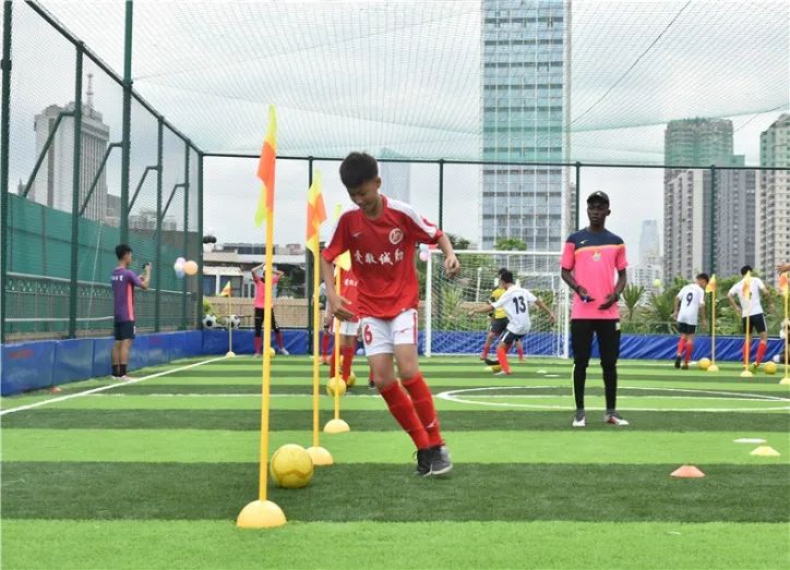 越秀区出名的学校,越秀区足球特色学校