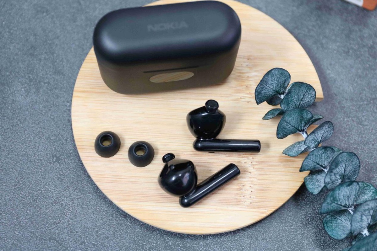 诺基亚e1200和小米头戴蓝牙耳机,诺基亚蓝牙耳机值得入手吗