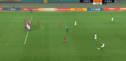 上海泰达防守阿奇姆彭,阿奇姆彭泰达对亚泰