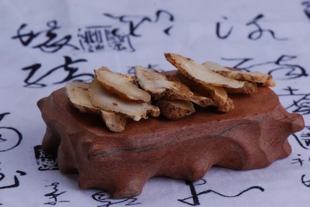 白芨白术白芷的功效,白芷中药功效速记歌诀