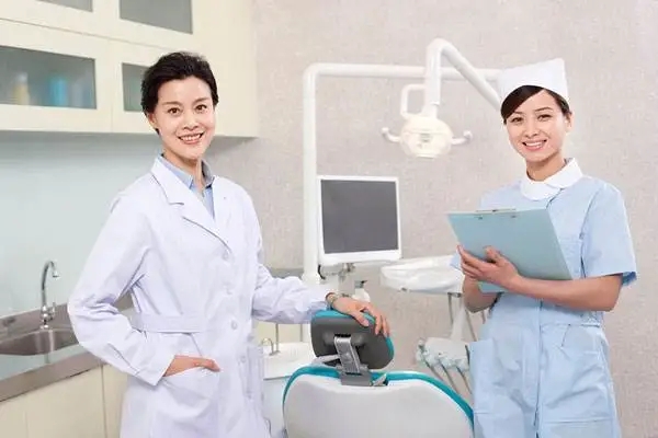 涉外护理专业,涉外护理中专出国留学花费