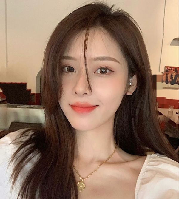 纪梵希和tf口红哪个更好点,适合白皮肤女孩的纪梵希口红