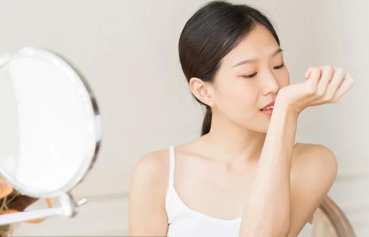 冷美人保湿精华,国货好物润肤保湿