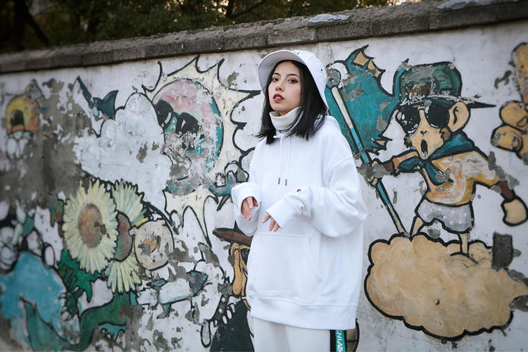 champion甯借～鍔犵粧,娼墝champion鏈変粈涔堝ソ鐪嬬殑琛ｆ湇