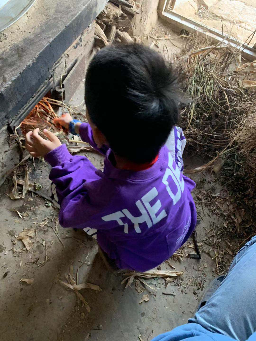 农村7岁小孩在做什么,7岁男孩回家玩什么