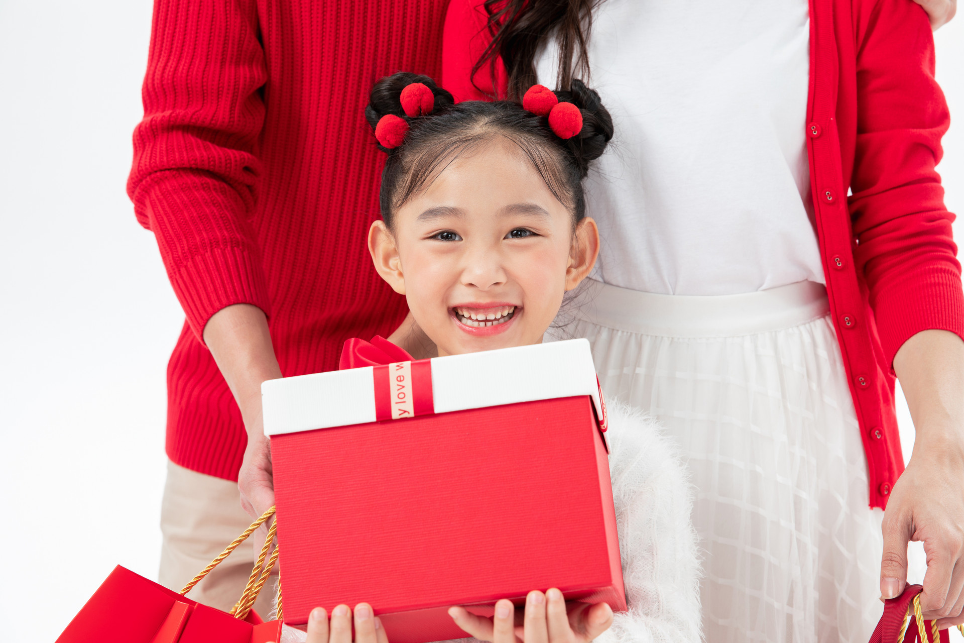 过年给孩子送礼物的讲究,过年给小孩买什么送礼