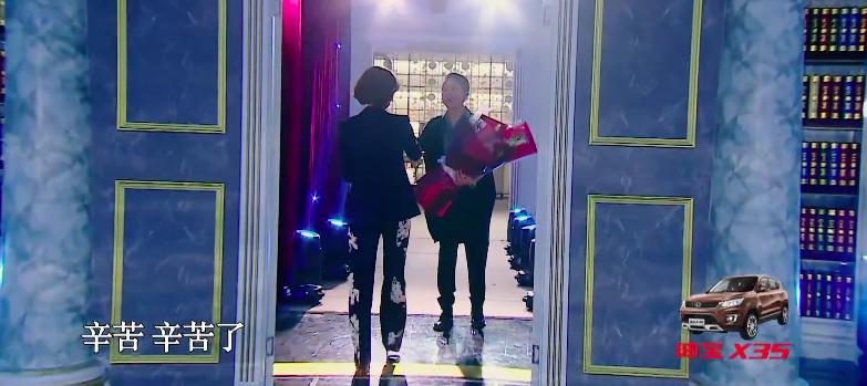 倪萍60岁再入圈，用10年不哭，成为了如今的“国综宝藏”