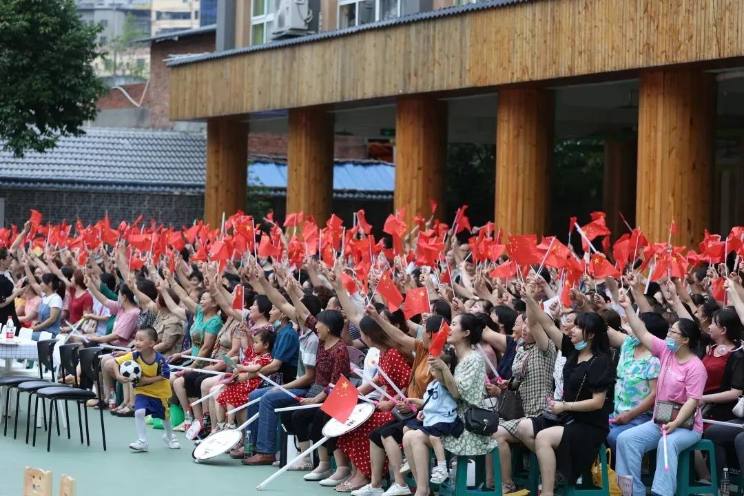 剑阁县鼓楼幼儿园庆祝中国*产党共**成立100周年暨毕业典礼文艺汇演
